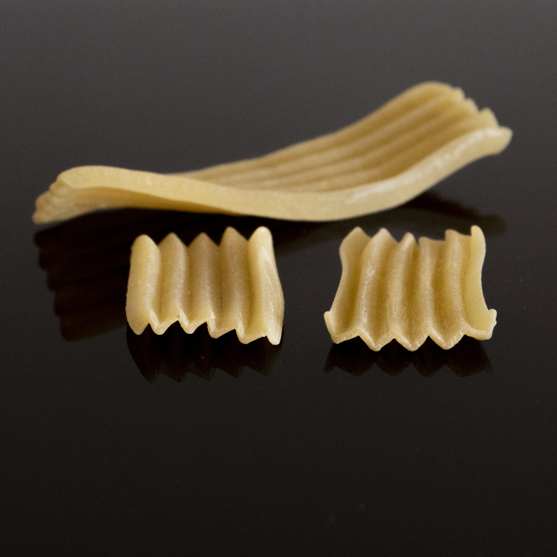 Premium collection Pasta and noodle maker HR2357/05