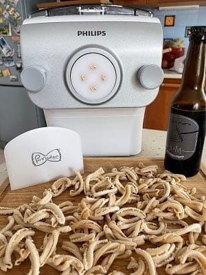 Recette pour des pâtes fraîches avec bière avec la Philips Pasta