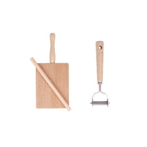 Set with Garganelli, Gnocchi and Farfalle board and Tortellini cutter